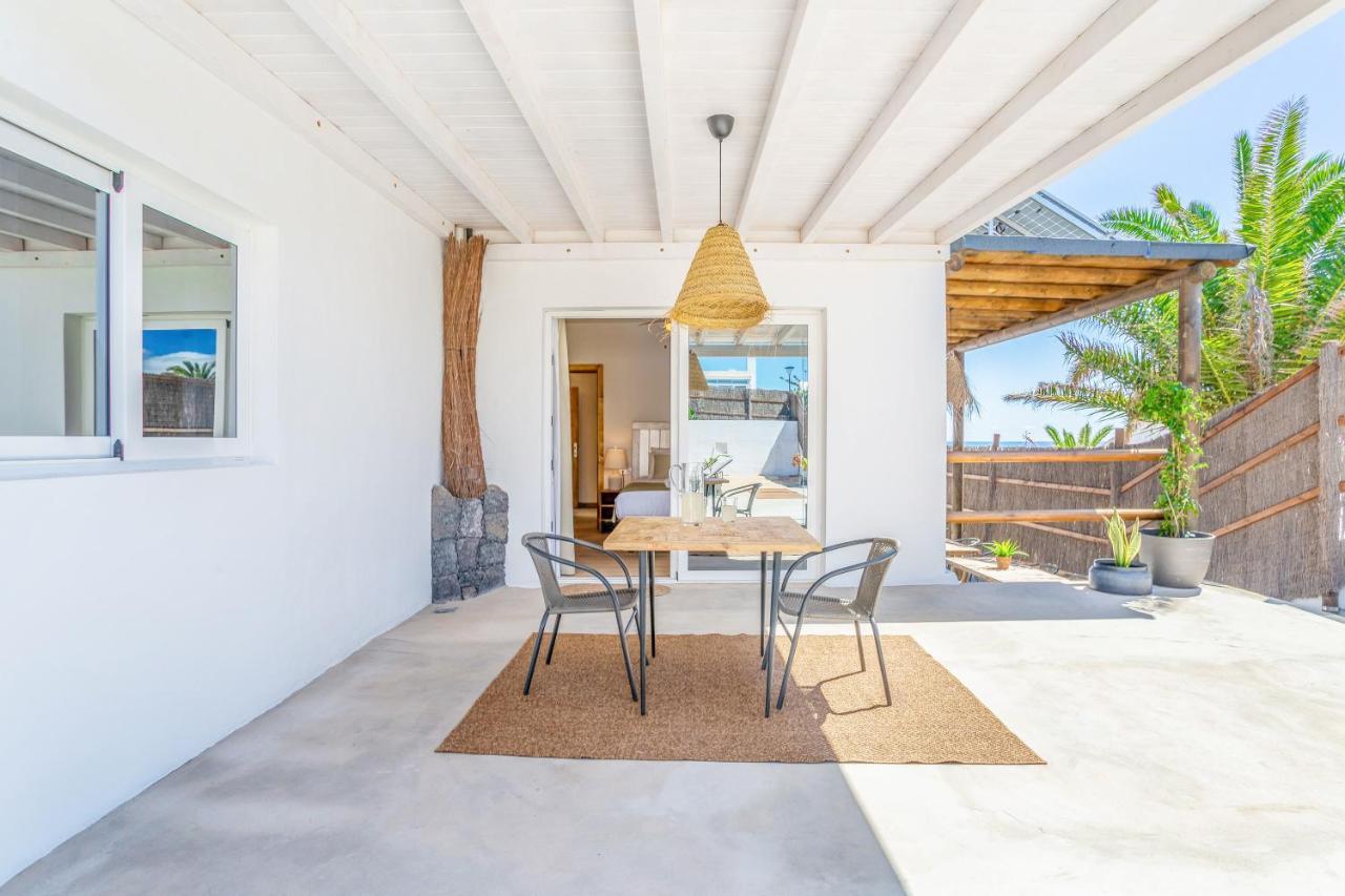 Boutique Beach Villa By Lanzarote Retreats - Private Pool - 1 Min Walk To Sea Pool Charco del Palo Luaran gambar